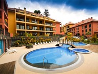 Living Funchal Swimming Pool