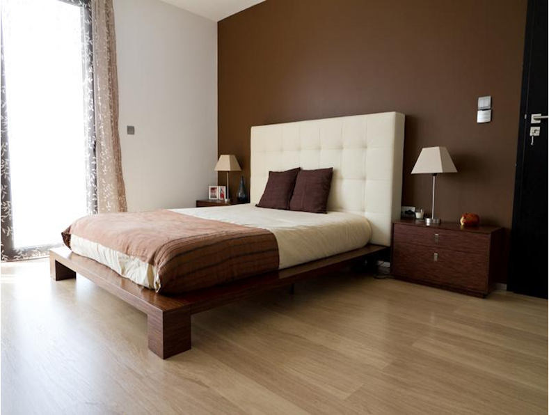 image of large bed in holiday apartment in Madeira 